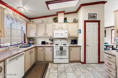 1972 E Regent, Prescott Valley, AZ 86314 - Photo 6