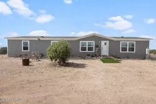 25690 N Andra Dr, Paulden, AZ 86334 - Photo 2