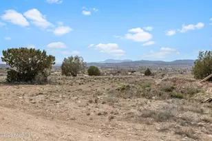 25690 N Andra Dr, Paulden, AZ 86334 - Photo 28