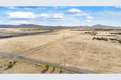 7080 N Coyote Springs Road, Prescott Valley, AZ 86315 - Photo 8