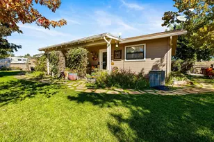 17827 S Tawny Ln, Peeples Valley, AZ 86332 - Photo 10