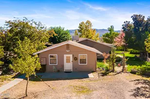 17827 S Tawny Ln, Peeples Valley, AZ 86332 - Photo 6