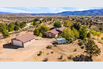 17827 S Tawny Lane, Peeples Valley, AZ 86332 - Photo 68