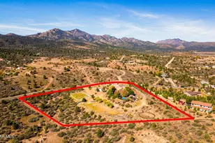 17827 S Tawny Ln, Peeples Valley, AZ 86332 - Photo 4