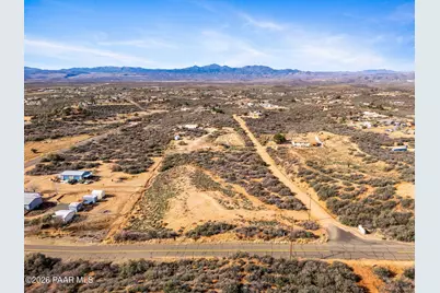 7565 W Derry Drive, Kirkland, AZ 86332 - Photo 12