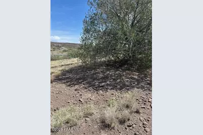 15425 E Upper Ridge Lane, Mayer, AZ 86333 - Photo 2