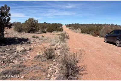 58102 Bridge Canyon Road, Seligman, AZ 86337 - Photo 2