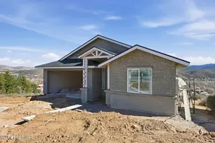 1949 Ventnor Cir, Prescott, AZ 86301 - Photo 2