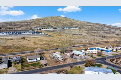 2740 N Kings Hwy West, Prescott Valley, AZ 86314 - Photo 32