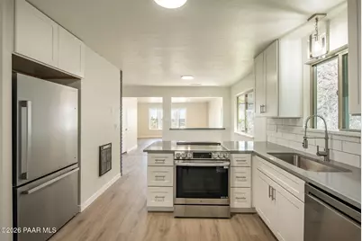 401 Valley Place, Prescott, AZ 86301 - Photo 8