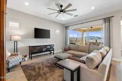 8875 N Tromontana Road, Prescott Valley, AZ 86315 - Photo 6