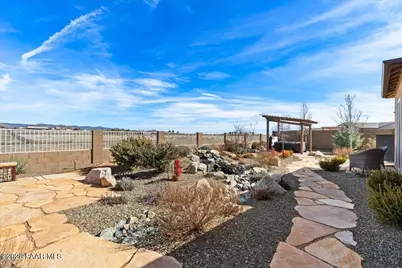 8875 N Tromontana Road, Prescott Valley, AZ 86315 - Photo 18