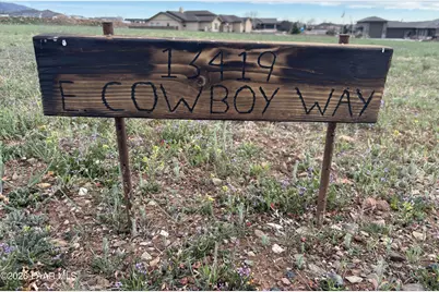 13419 E Cowboy Way, Prescott Valley, AZ 86315 - Photo 10