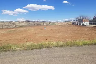 17402 E Bob White Rd, Mayer, AZ 86333 - Photo 1