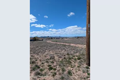 12 W Baja Road, Paulden, AZ 86334 - Photo 2