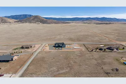 98Xx E Livery Lane, Prescott Valley, AZ 86315 - Photo 1
