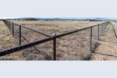 98Xx E Livery Lane, Prescott Valley, AZ 86315 - Photo 10