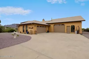 1093 Fawn Ln, Prescott, AZ 86305 - Photo 2