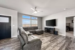 7215 E Larkspur Wy, Prescott Valley, AZ 86315 - Photo 8