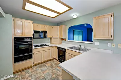 7611 E Las Flores Avenue, Prescott Valley, AZ 86314 - Photo 6