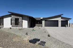 5585 E Edgar Way, Prescott Valley, AZ 86314 - Photo 2