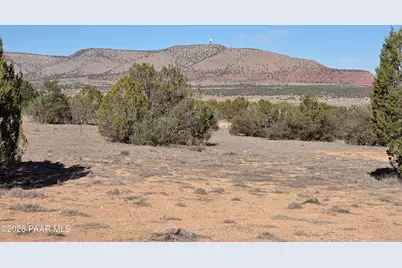 53302 Shadow Mountain Parkway, Seligman, AZ 86337 - Photo 4