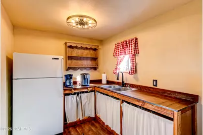 11020 E Esther Lane, Dewey-Humboldt, AZ 86327 - Photo 18