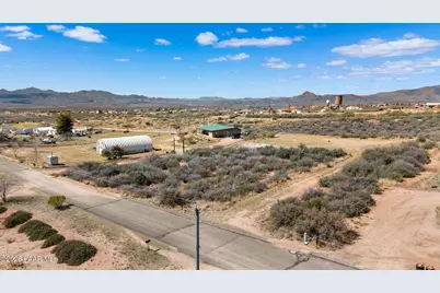 7320 W Veda Lane, Kirkland, AZ 86332 - Photo 10