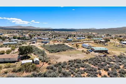 7320 W Veda Lane, Kirkland, AZ 86332 - Photo 6