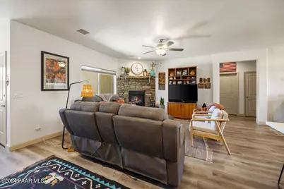 7275 E Grandview Drive, Prescott Valley, AZ 86314 - Photo 8