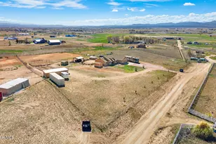 26455 N Bull Snake Rd, Paulden, AZ 86334 - Photo 36