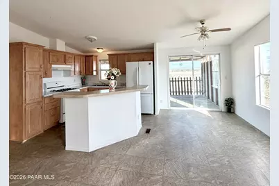 54125 N Mariposa Lane, Seligman, AZ 86337 - Photo 4