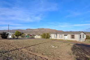 54125 N Mariposa Ln, Seligman, AZ 86337 - Photo 38