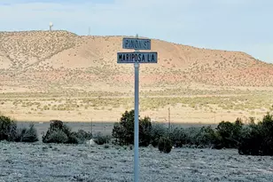 54125 N Mariposa Ln, Seligman, AZ 86337 - Photo 38