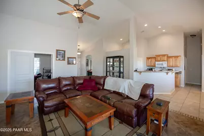 7671 N Outlook Lane, Prescott Valley, AZ 86315 - Photo 8