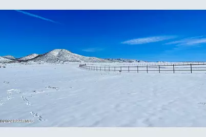 10370 E Woven Gold Way, Prescott Valley, AZ 86315 - Photo 12