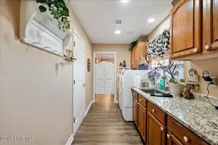 814 Golden Hawk Dr, Prescott, AZ 86301 - Photo 16