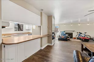 333 W Leroux St, Prescott, AZ 86303 - Photo 10