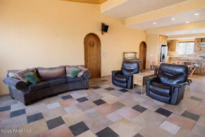 43276 N Hallelujah Lane, Seligman, AZ 86337 - Photo 6