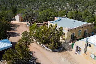 43276 N Hallelujah Ln, Seligman, AZ 86337 - Photo 2