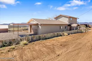 1375 N Rabbit Ridge Rd, Dewey-Humboldt, AZ 86327 - Photo 4
