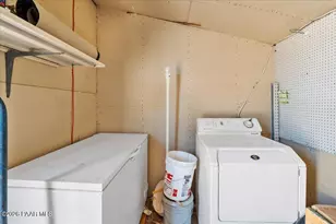 45437 N Jacqueline Hill Dr, Ash Fork, AZ 86320 - Photo 16