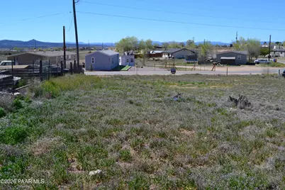 25285 N Lakeside Drive, Paulden, AZ 86334 - Photo 4