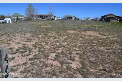 25285 N Lakeside Drive, Paulden, AZ 86334 - Photo 10