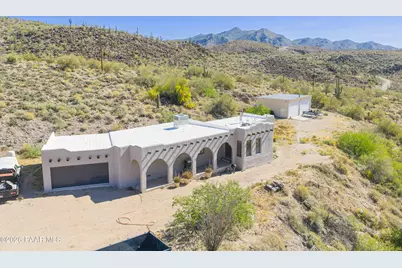 35220 S Rebel Pass, Morristown, AZ 85342 - Photo 14