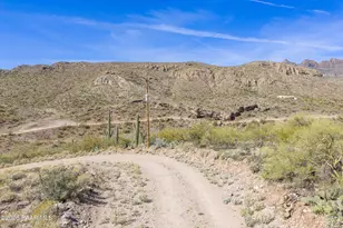 35220 S Rebel Pass, Morristown, AZ 85342 - Photo 24