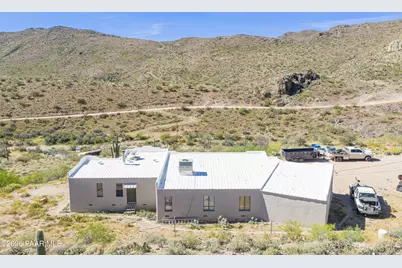 35220 S Rebel Pass, Morristown, AZ 85342 - Photo 20