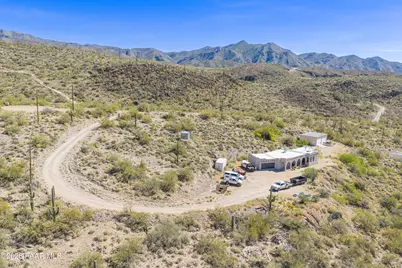 35220 S Rebel Pass, Morristown, AZ 85342 - Photo 4