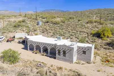 35220 S Rebel Pass, Morristown, AZ 85342 - Photo 16