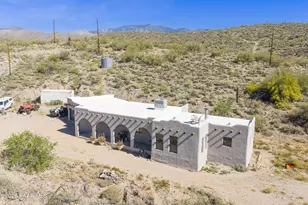 35220 S Rebel Pass, Morristown, AZ 85342 - Photo 16